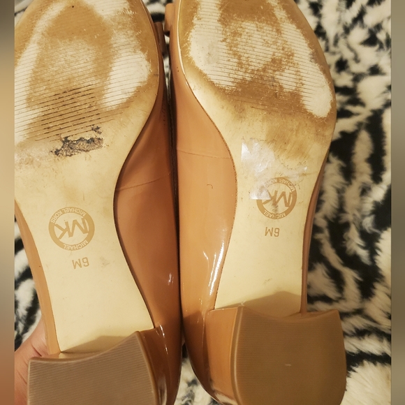 Michael kors shoes - Picture 2 of 4